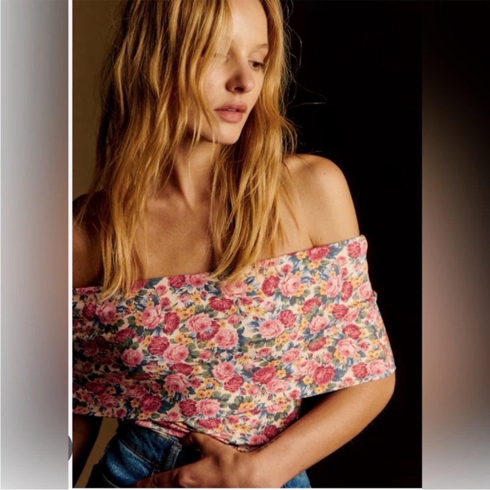 Sezane Jared Floral Off-Shoulder Too